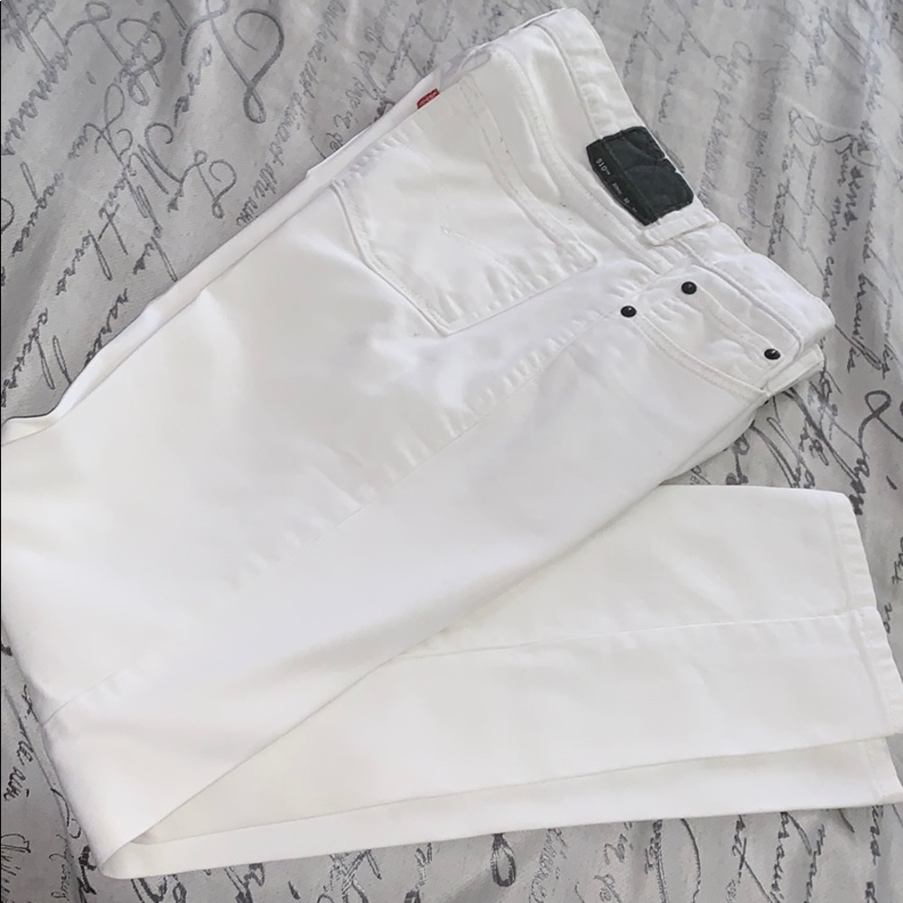white levi’s pants .